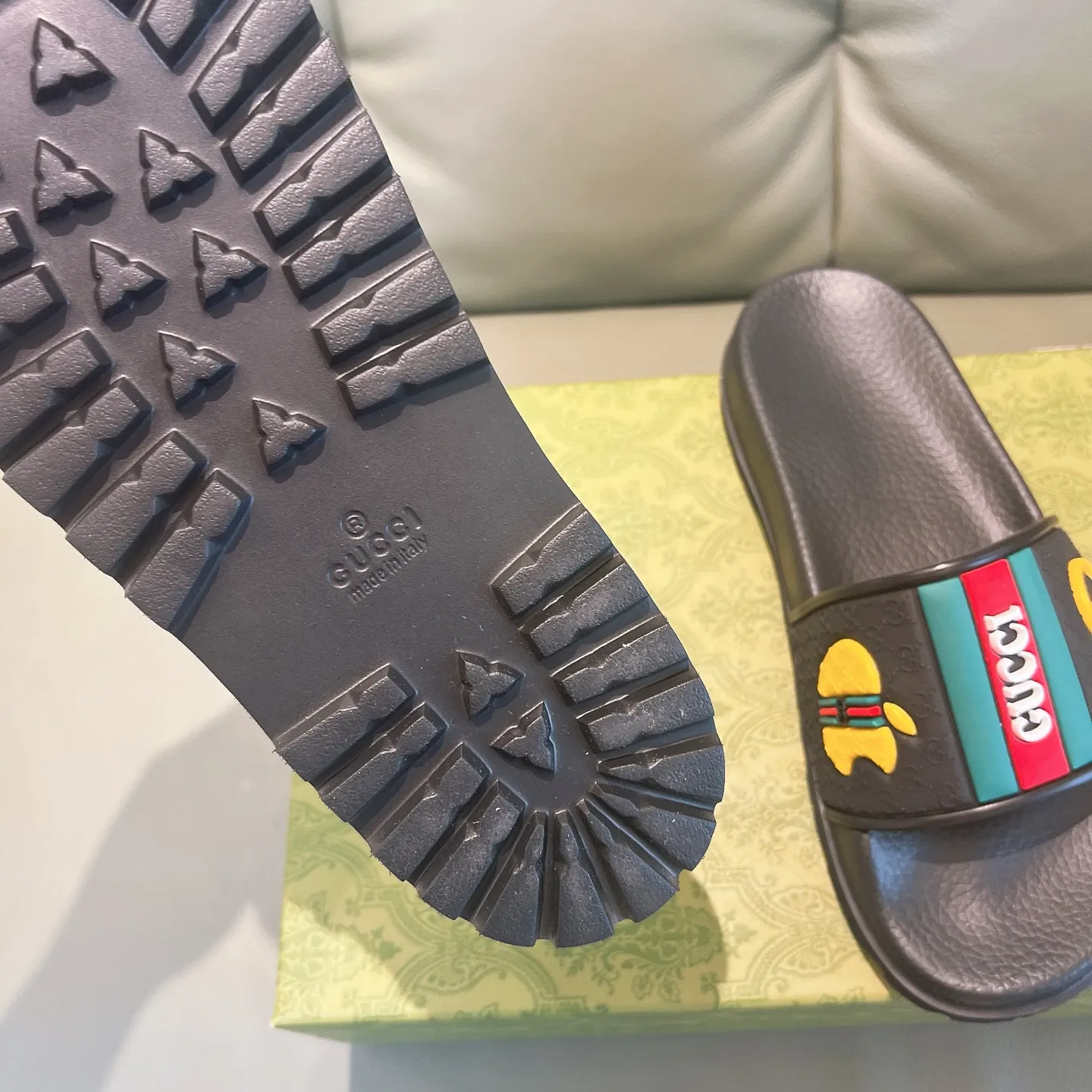 Men's Men's Shoes 130🐮🐮Gucci Gucci Slippers Gucci 2024 latest beach sandals slippers Original molding double G LOGO Original molding consistent Outsole: Men's Men's Shoes u double-layer outsole Size: 35-46
